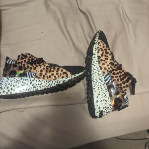 Steve Madden Sneakers Size 8